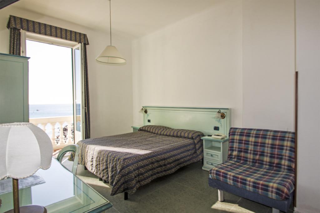Hotel Baia Монтеросо ал Маре Стая снимка