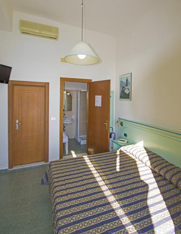 Hotel Baia Монтеросо ал Маре Стая снимка