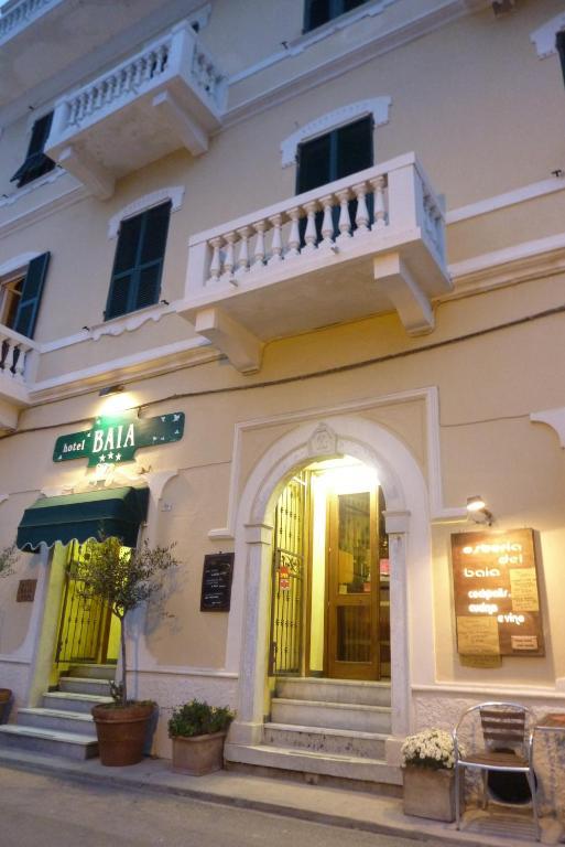 Hotel Baia Монтеросо ал Маре Екстериор снимка