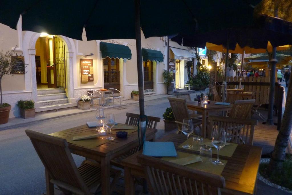Hotel Baia Монтеросо ал Маре Екстериор снимка
